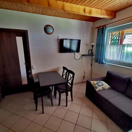Németh Apartmanház Balatongyörök Exterior foto