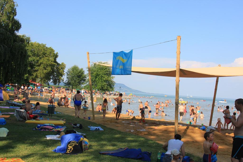 Németh Apartmanház Balatongyörök Exterior foto